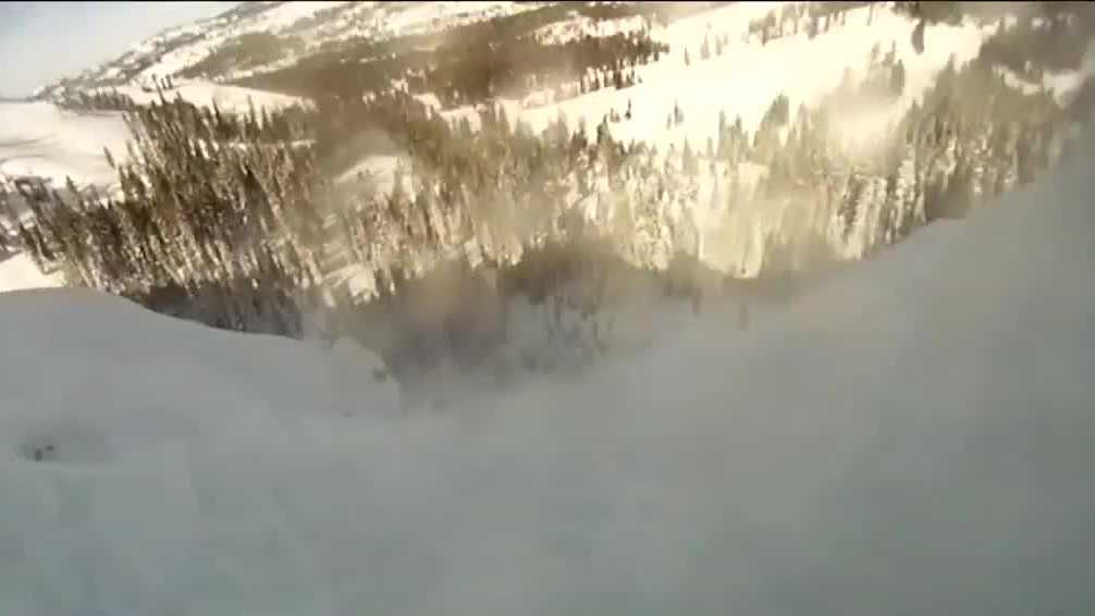 Experts say avalanche deaths extremely rare