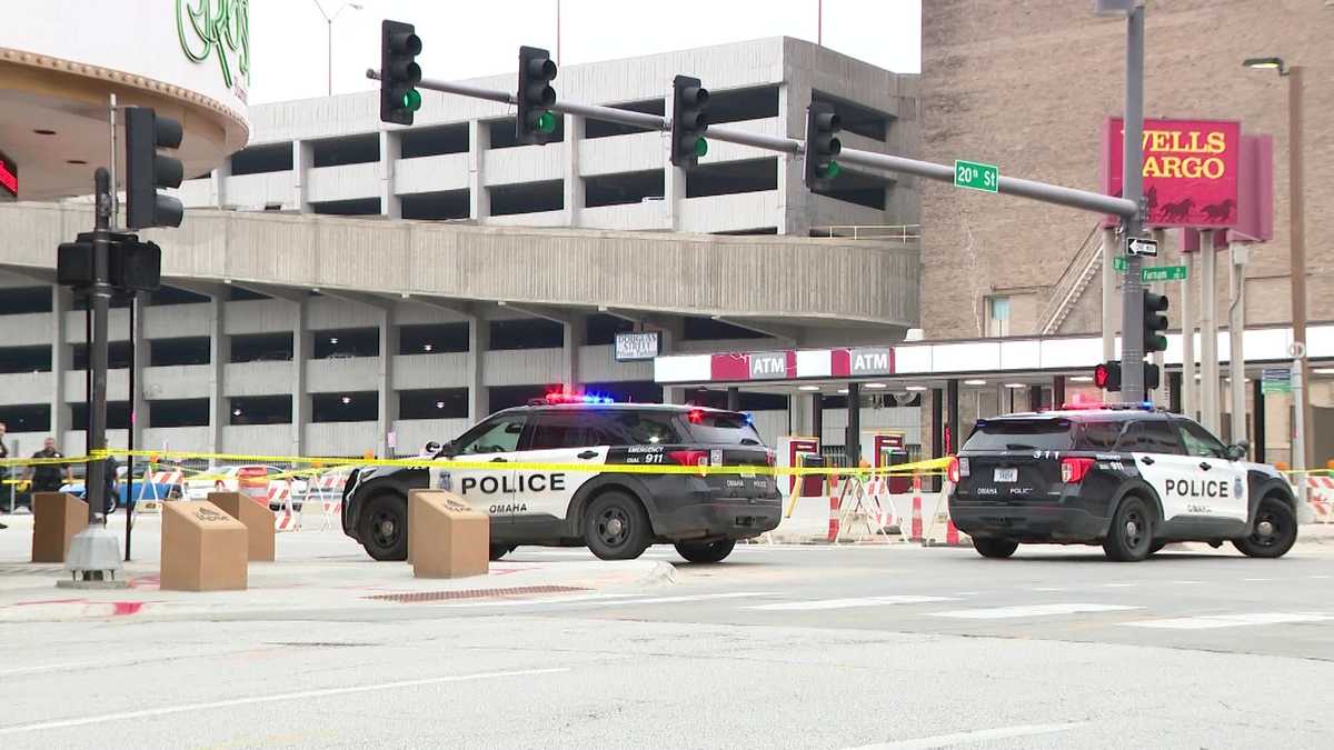 Omaha pedestrian critically injured hit by a vehicle
