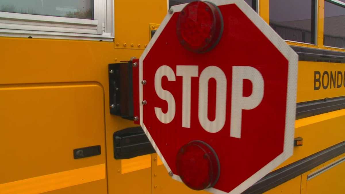 School bus drivers report rash of drivers ignoring stop signs