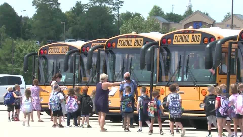 Oldham County Board of Education votes to give teachers raise
