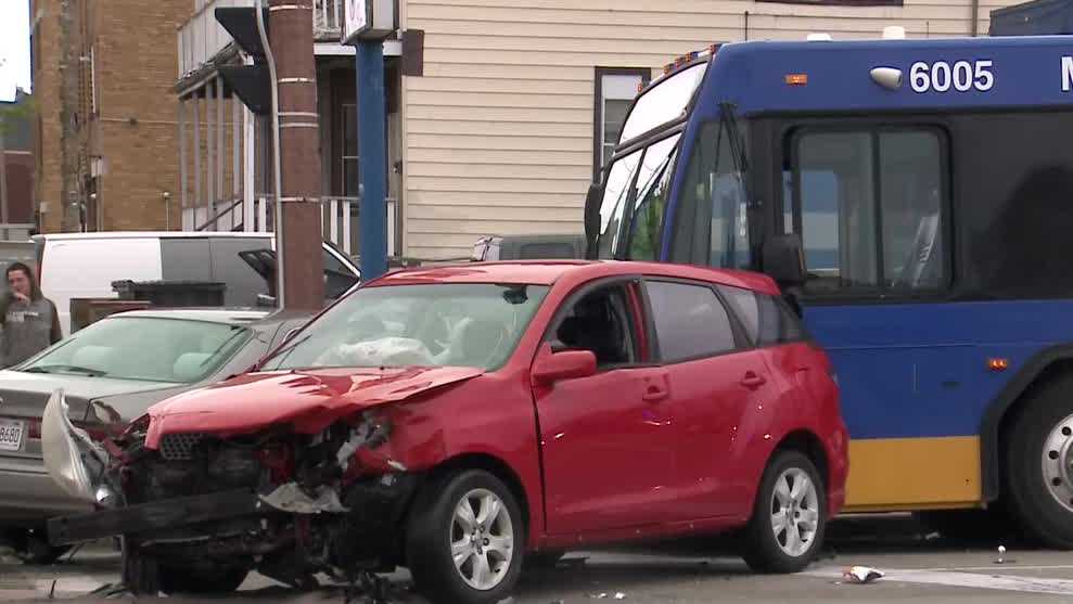 Teen arrested in latest crash involving Milwaukee County bus – WISN Milwaukee