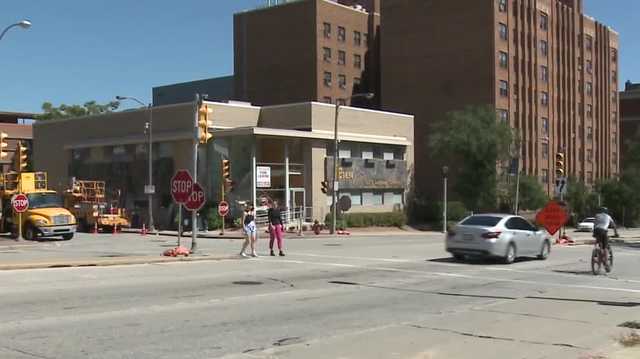 Campus stop sign surprise causes danger for students - Vimarsana News