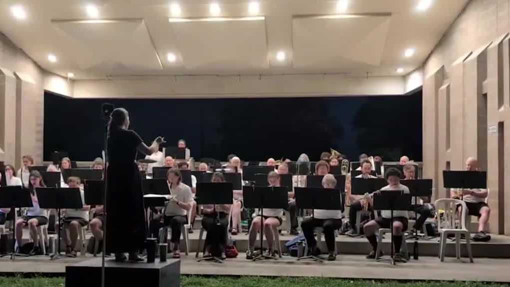 Burlington Concert Band perform Sunday following concerns over homeless ...
