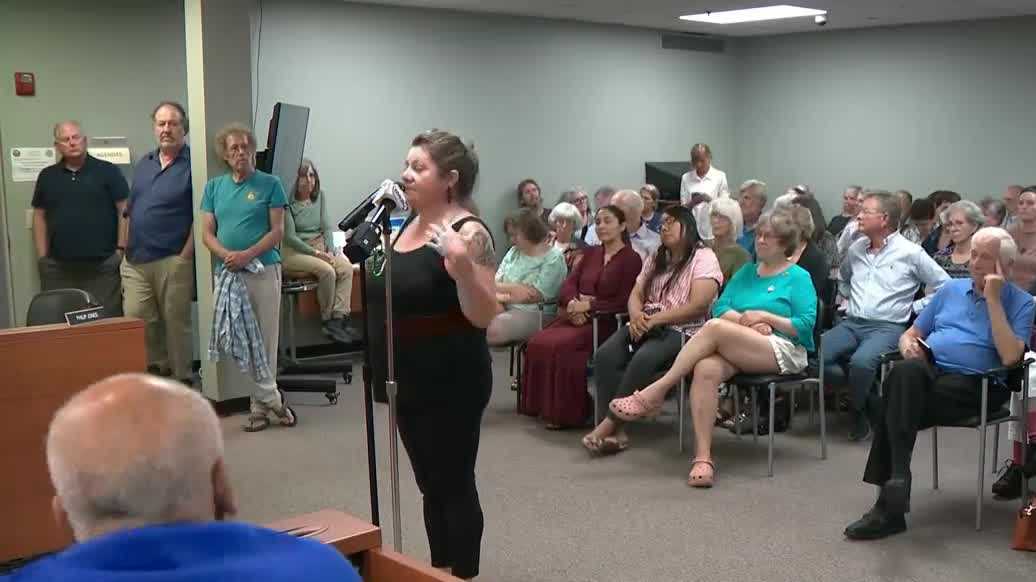 Keene City Council chambers overflow at public meeting regarding recent ICE activity