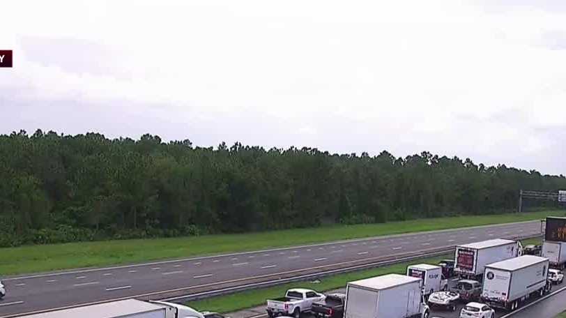 Woman killed in crash on I-95 in Volusia County