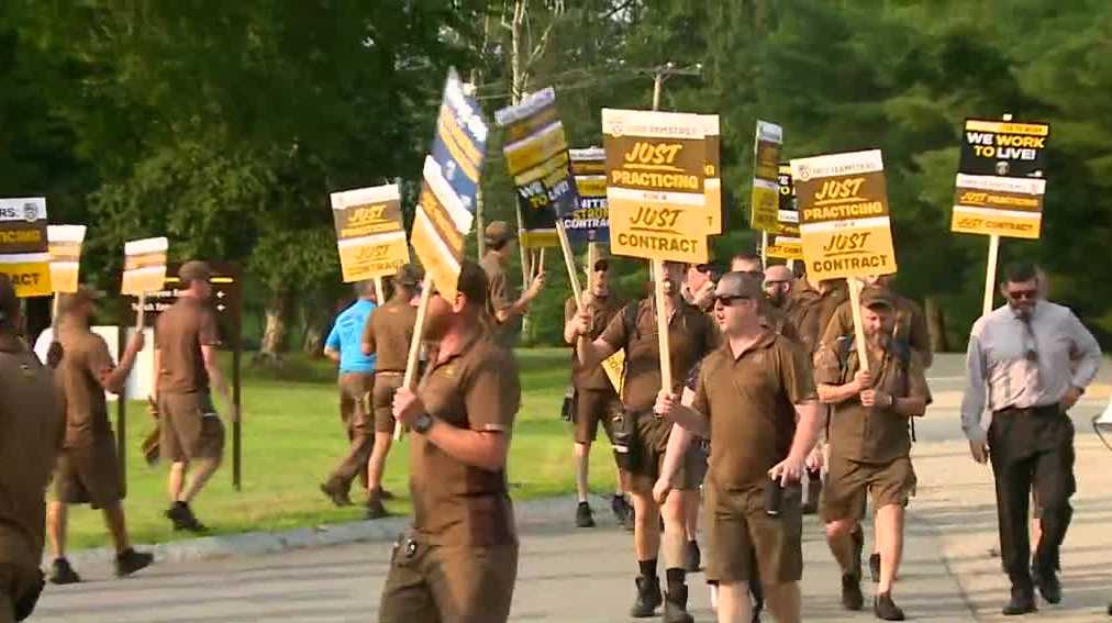 Ups Workers Prepare To Go On Strike