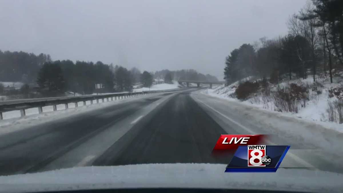 No'reaster creates dangerous travel conditions on the Maine Turnpike