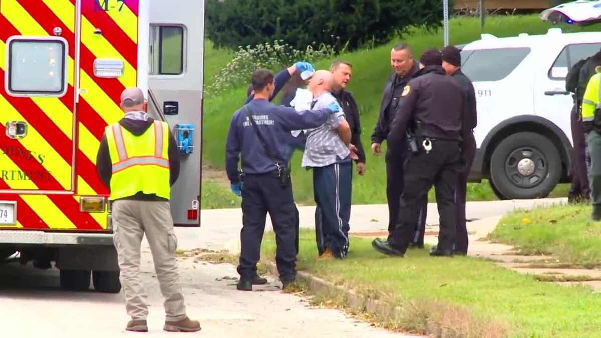 Police Man tries to attack zoning officer with crowbar