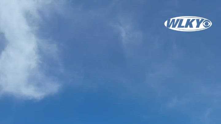 Churchill Downs changes grandstand sign ahead of Kentucky Derby 152