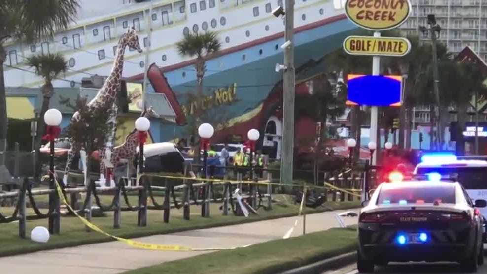 Car crash at Panama City Beach minigolf course kills 2 Louisville children
