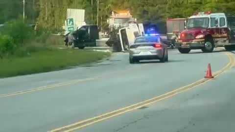 Jasper County: Overturned vehicle leads to Okatie Highway backup - WJCL News Savannah image