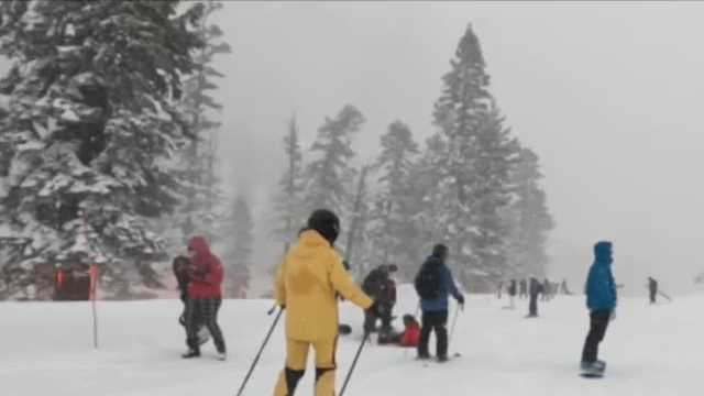 Skiers, snowboarders hit the slopes after weekend Sierra snow - Vimarsana News