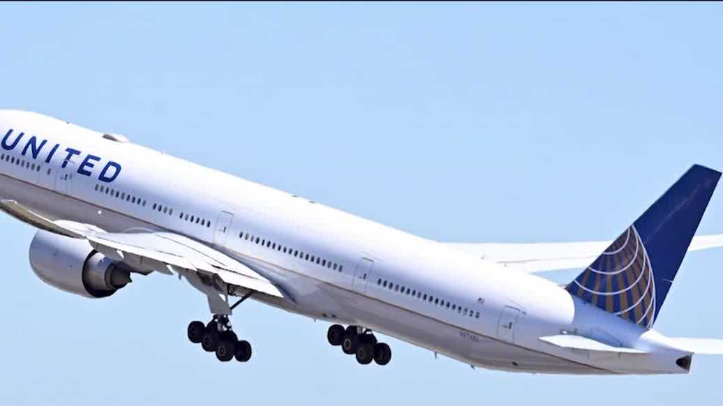 Passenger arrested after hijack scare forces emergency landing in Madison