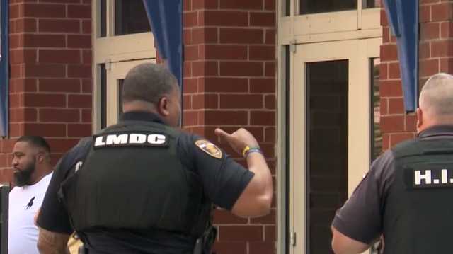 Louisville Metro Corrections workers exhausted as jail vacancies grow - Vimarsana News