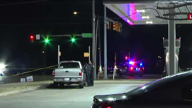 Man dies after being hit by car in southwest Oklahoma City - Vimarsana News