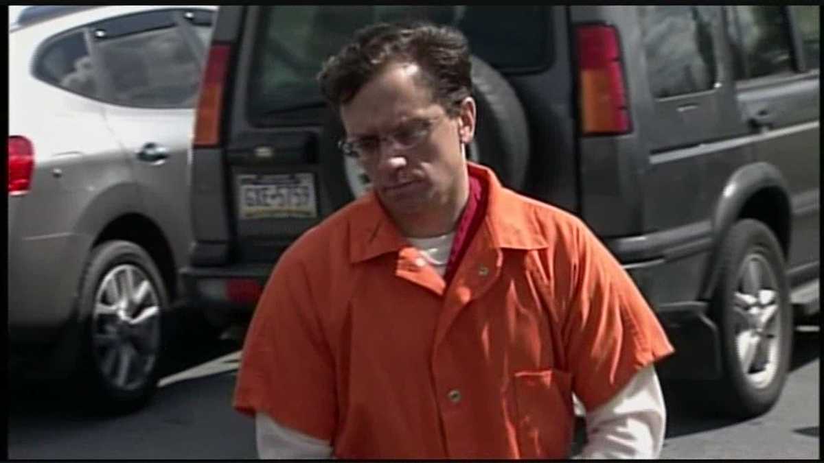 Former Lancaster County funeral director pleads guilty