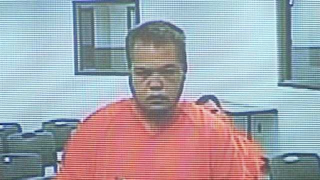 Couple accused of leaving kids in hot car plead not guilty