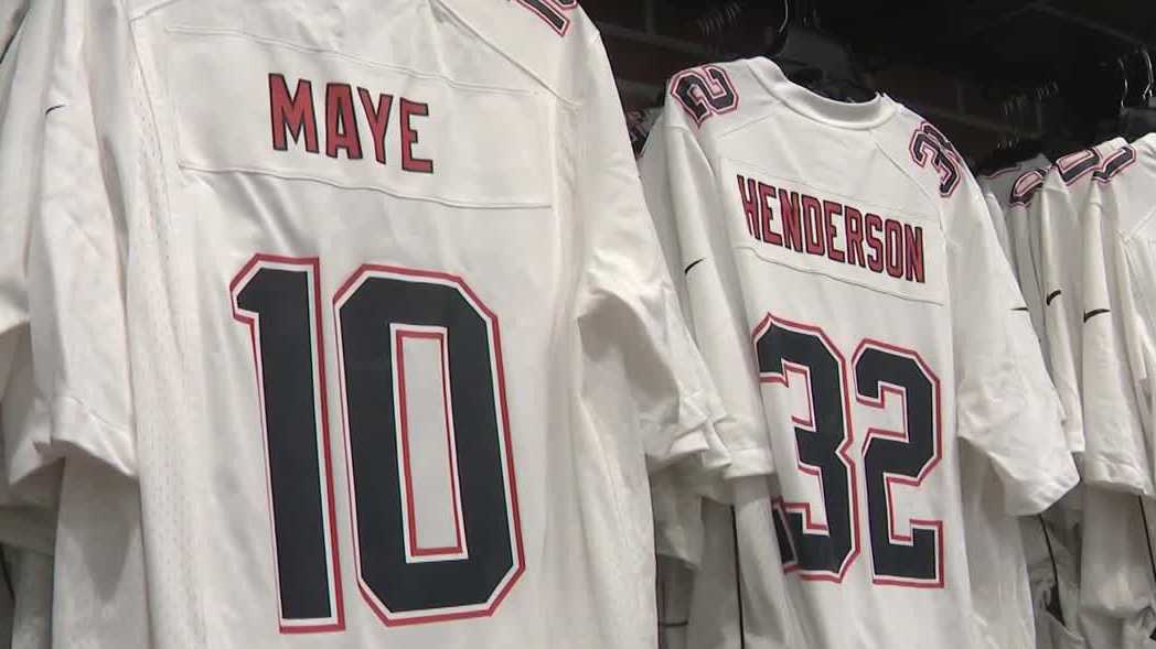 New England Patriots fans rush to buy gear ahead of AFC Championship game in Denver