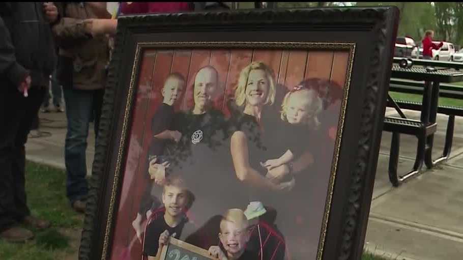 Loved ones gather to remember family killed in fiery crash