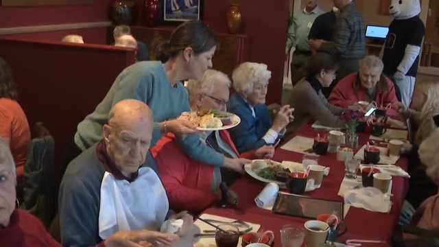 Hundreds of people treated to Thanksgiving dinner in Dover - Vimarsana News