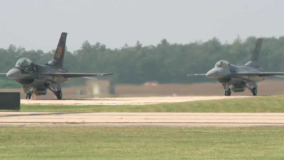 Thunder Over New Hampshire Air Show 2023 F16s land at Pease