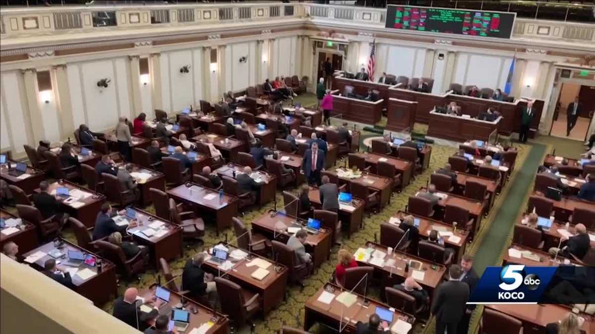 OKLAHOMA HOUSE PASSES CONTROVERSIAL BILLS Oklahoma lawmakers work well