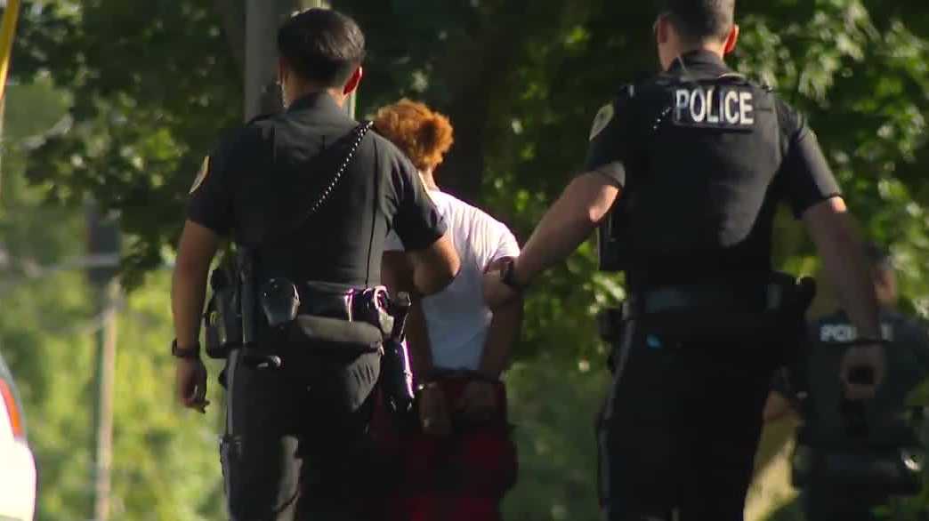 Des Moines woman accused of shooting woman in arm after theft confrontation, police say