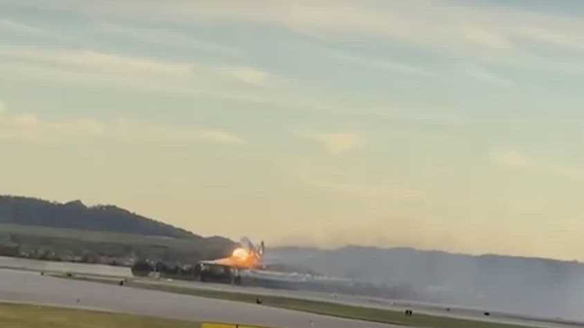 Video shows plane catching fire, exploding at Louisville airport