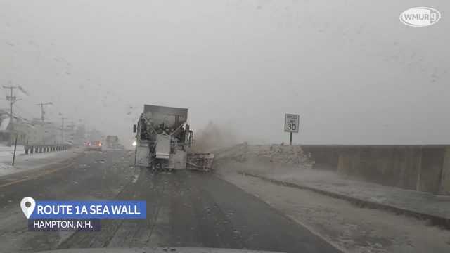 Video: Plow clears snow along sea wall in Hampton, New Hampshire - Vimarsana News
