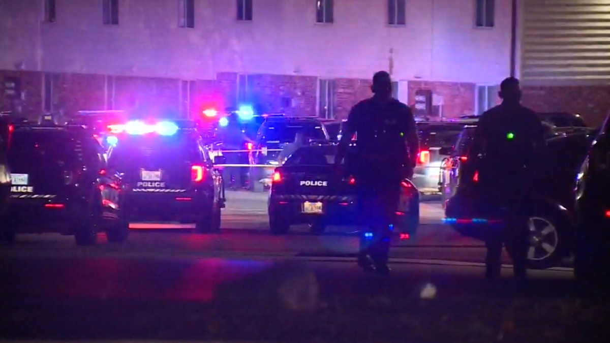 OKC police investigate after 3 teens shot at apartment complex