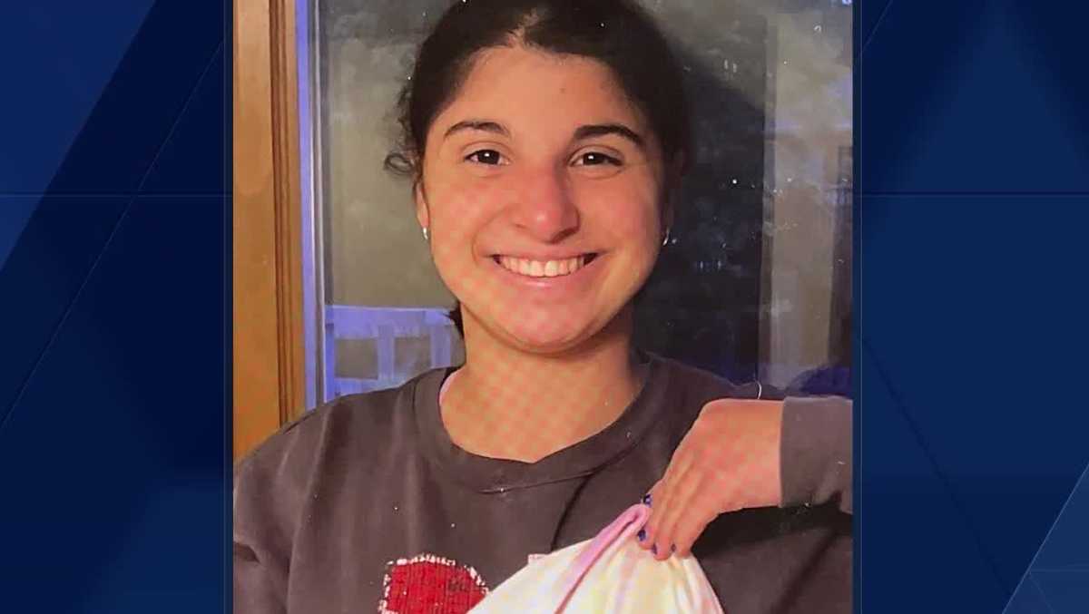 Omaha police searching for missing 18-year-old