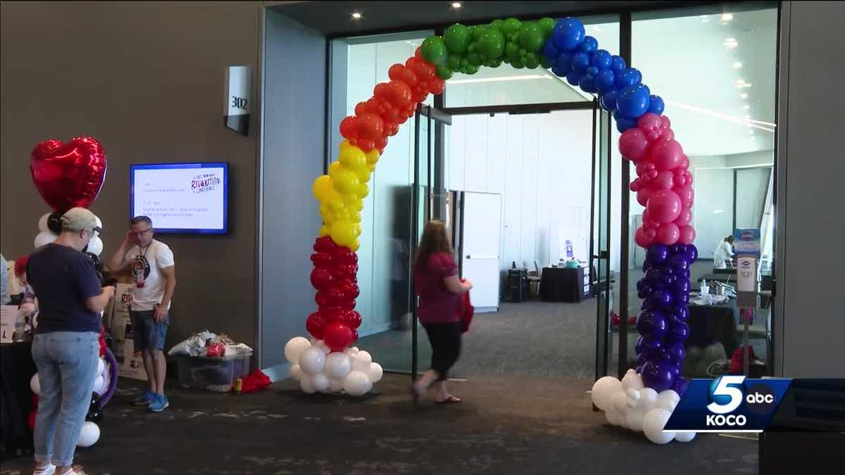 Oklahoma-founded Free Mom Hugs hosts first national conference