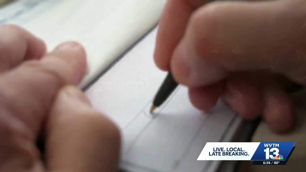 Gov. Kay Ivey signs order to prevent bank discrimination in Alabama