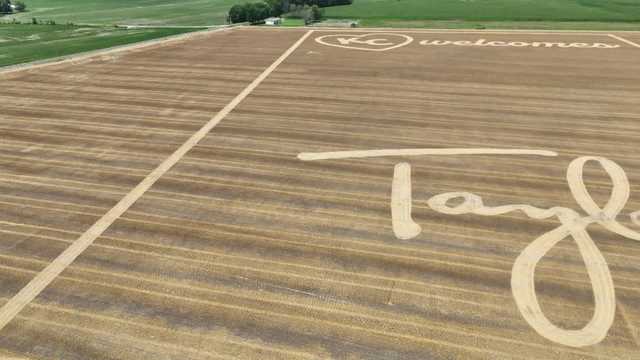 Video: Ray County crop art welcomes Taylor Swift to Kansas City - Vimarsana News