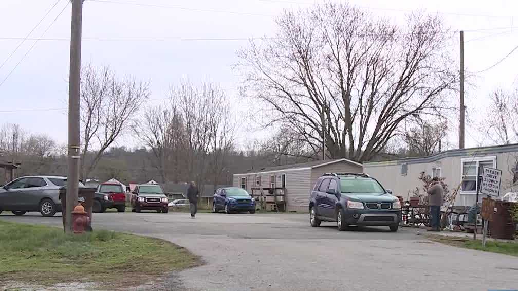 KSP: Police fatally shoot man during standoff at mobile home park