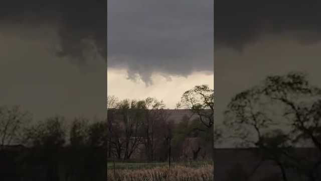 Severe storms, tornadoes move through central U.S, cause deaths - Vimarsana News