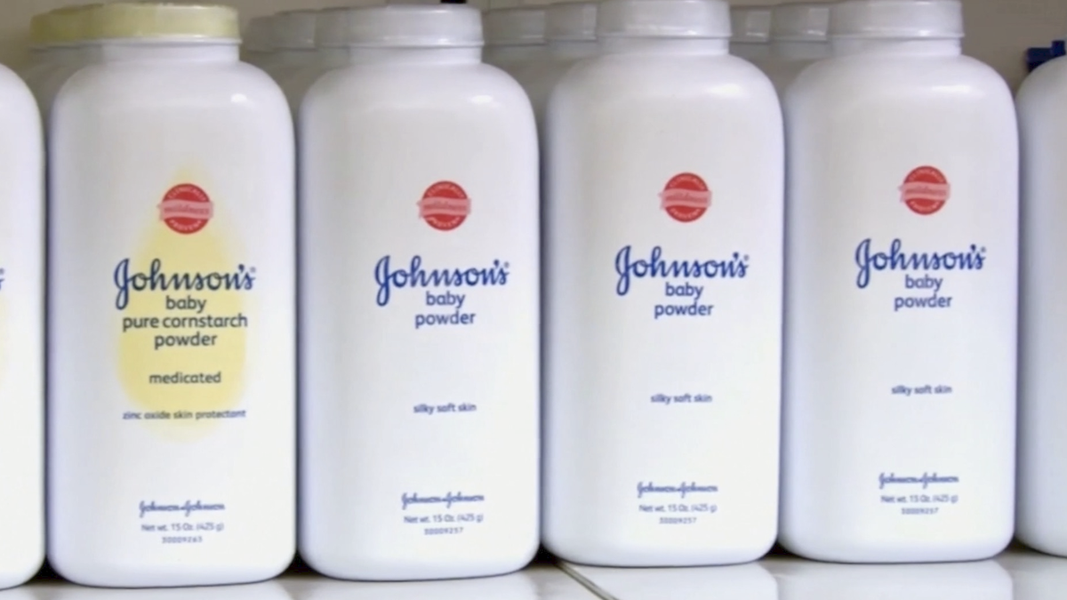 New lab tests didn't find asbestos in recalled baby powder, Johnson