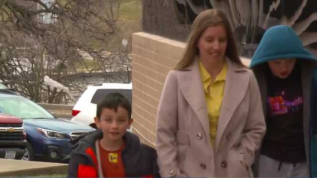 Two boys with special needs left outside of Des Moines elementary school unsupervised - Vimarsana News