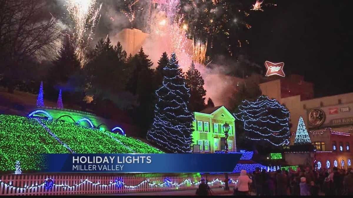 Donald Driver on hand to turn on MillerCoors Holiday Lites