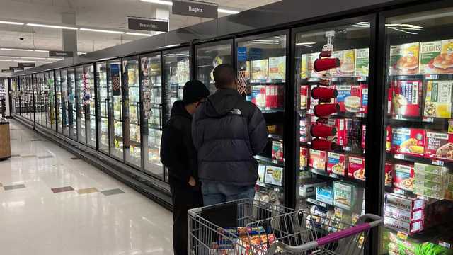 Teenagers discover pricing disparity in Boston area Stop & Shop grocery stores - Vimarsana News