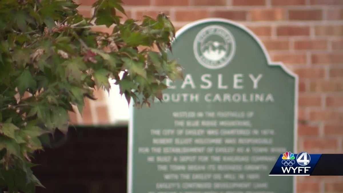 3 candidates running for mayor in Easley