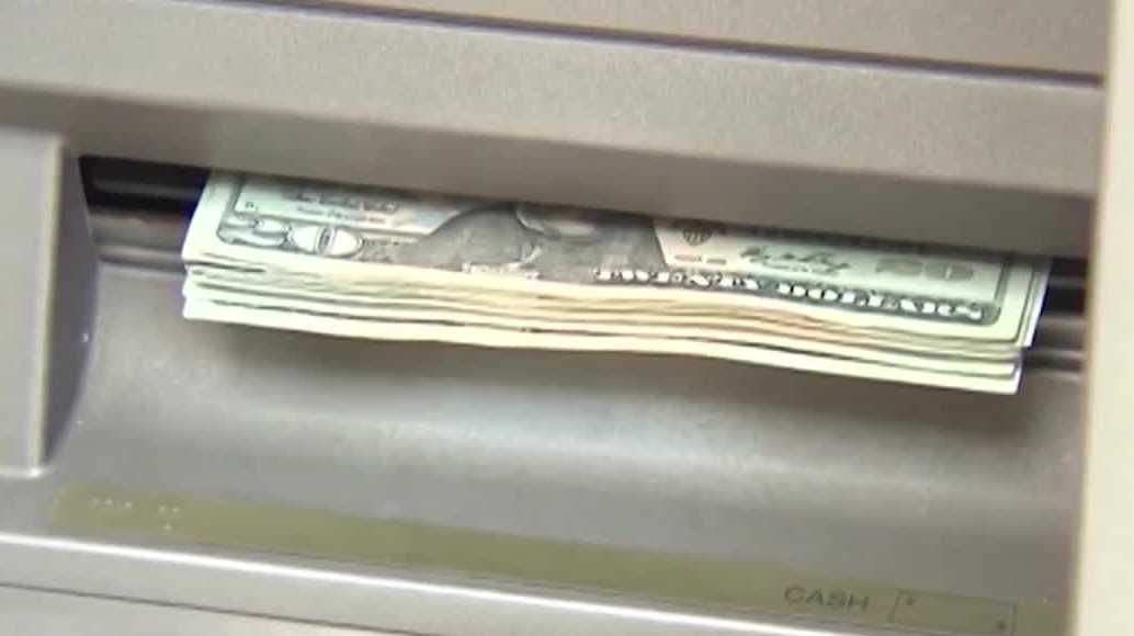 No Formal Plan for Trump’s $2,000 “Tariff Dividend” Checks, PolitiFact Confirms