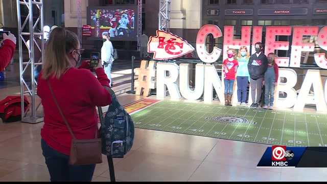Union Station's 'Run It Back' display draws Chiefs fans - Vimarsana News