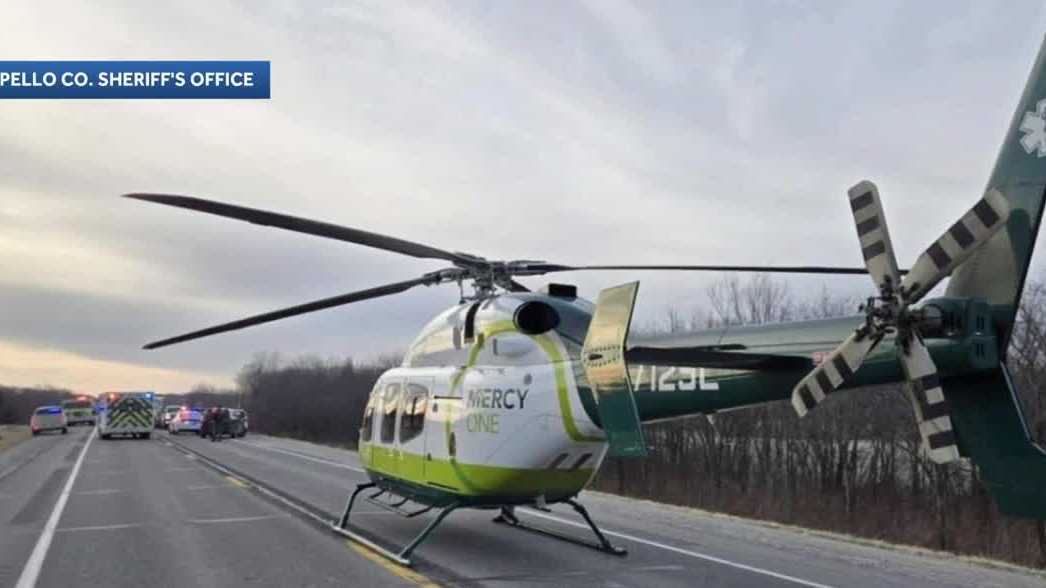 Construction worker hospitalized after vehicle accident in southeast Iowa
