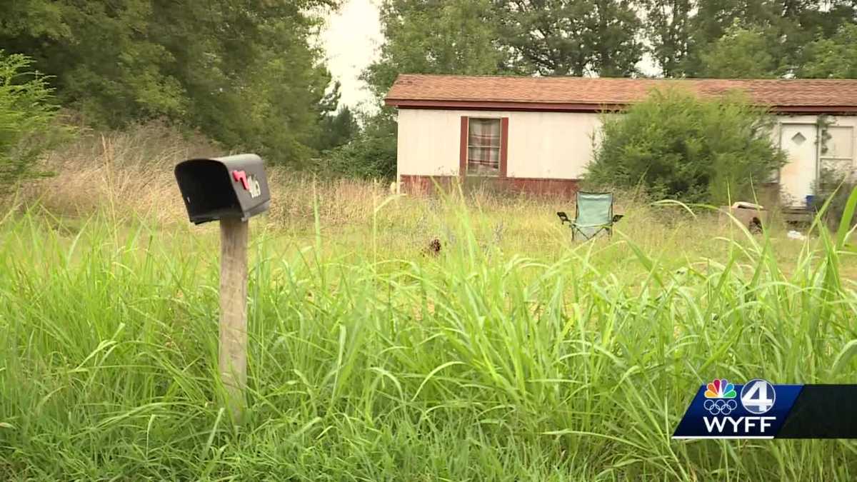 2 men found injured at Honea Path home, police say