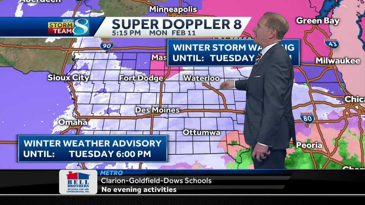 Heavy snowfall drops on central Iowa