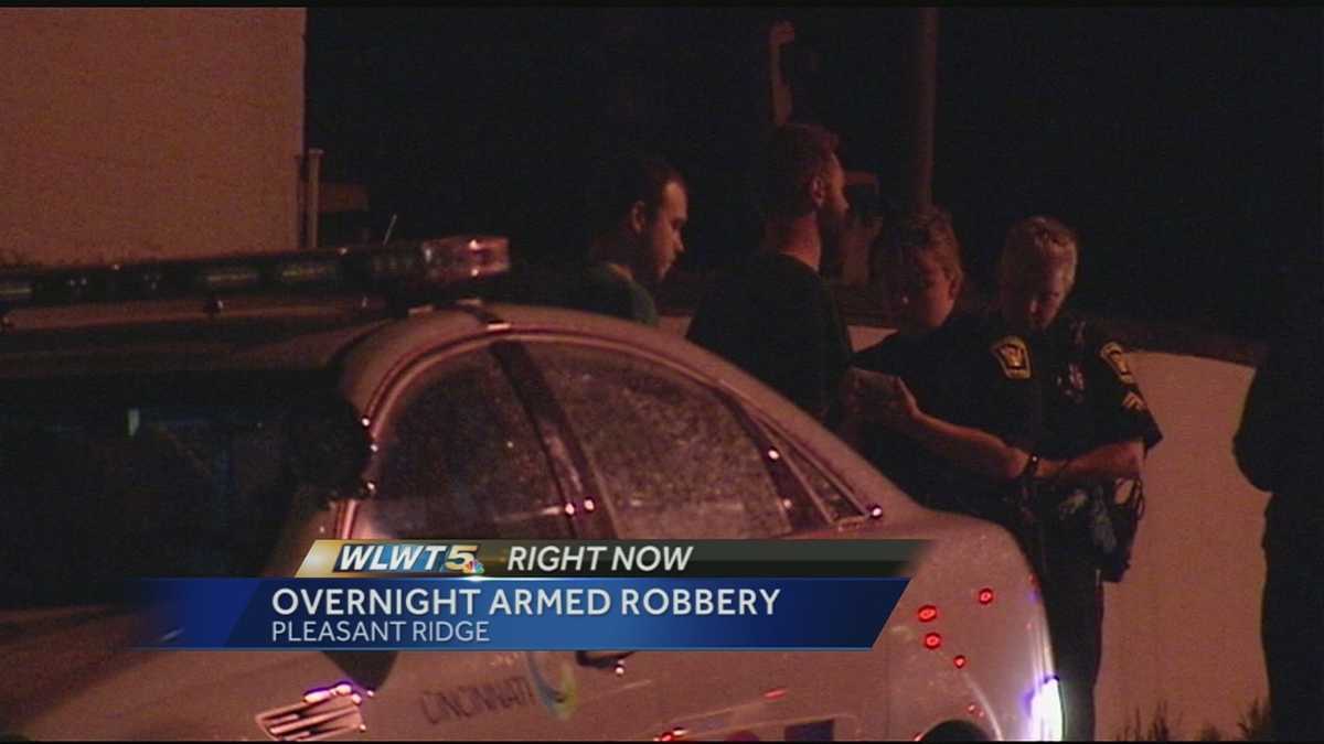 Police looking for robbery suspects