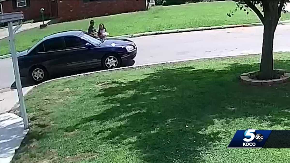 Angry And Scared Mother Shaken After Man Almost Lured Daughter Into Car With Sno Cone In