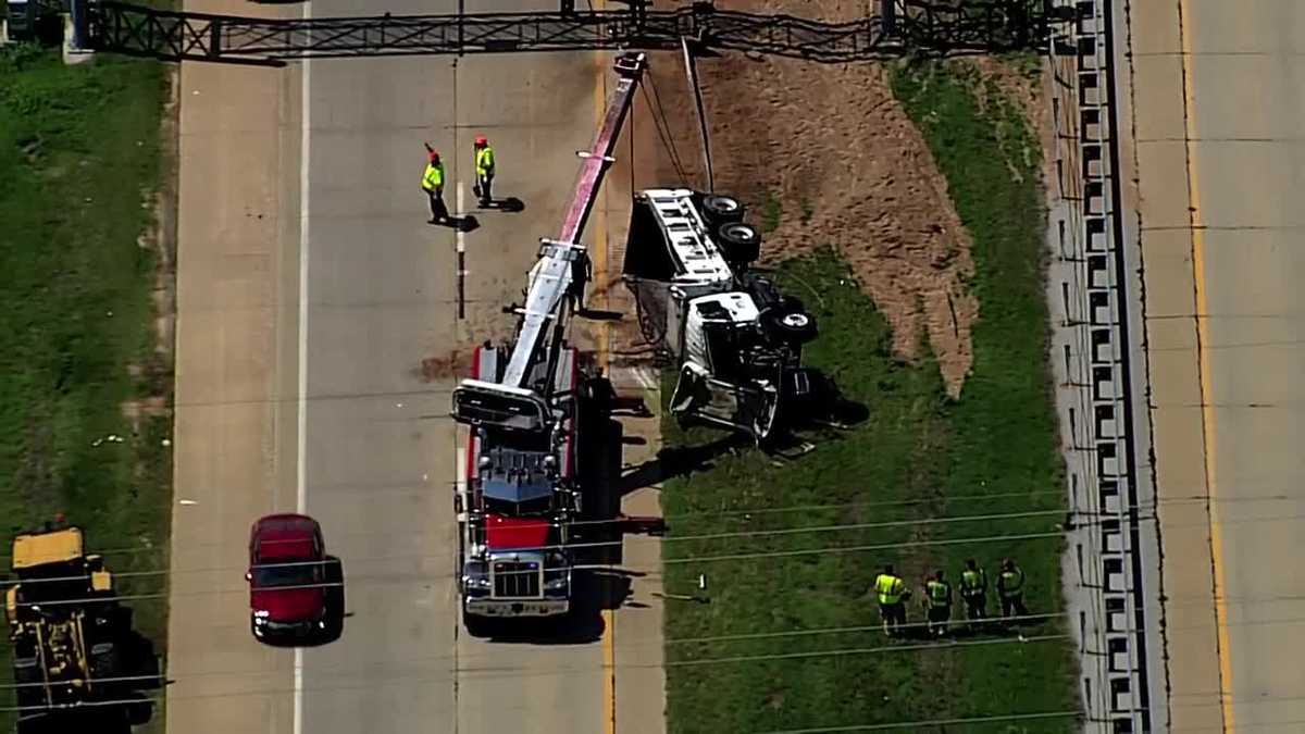 Overturned dump truck causes traffic on Kilpatrick Turnpike