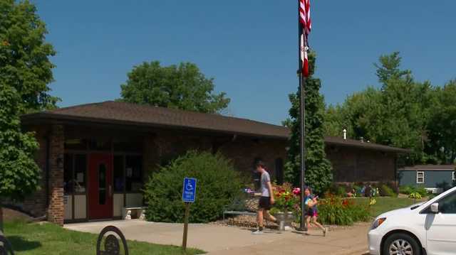 Slater hopes RAGBRAI riders will help fund a new library - Vimarsana News